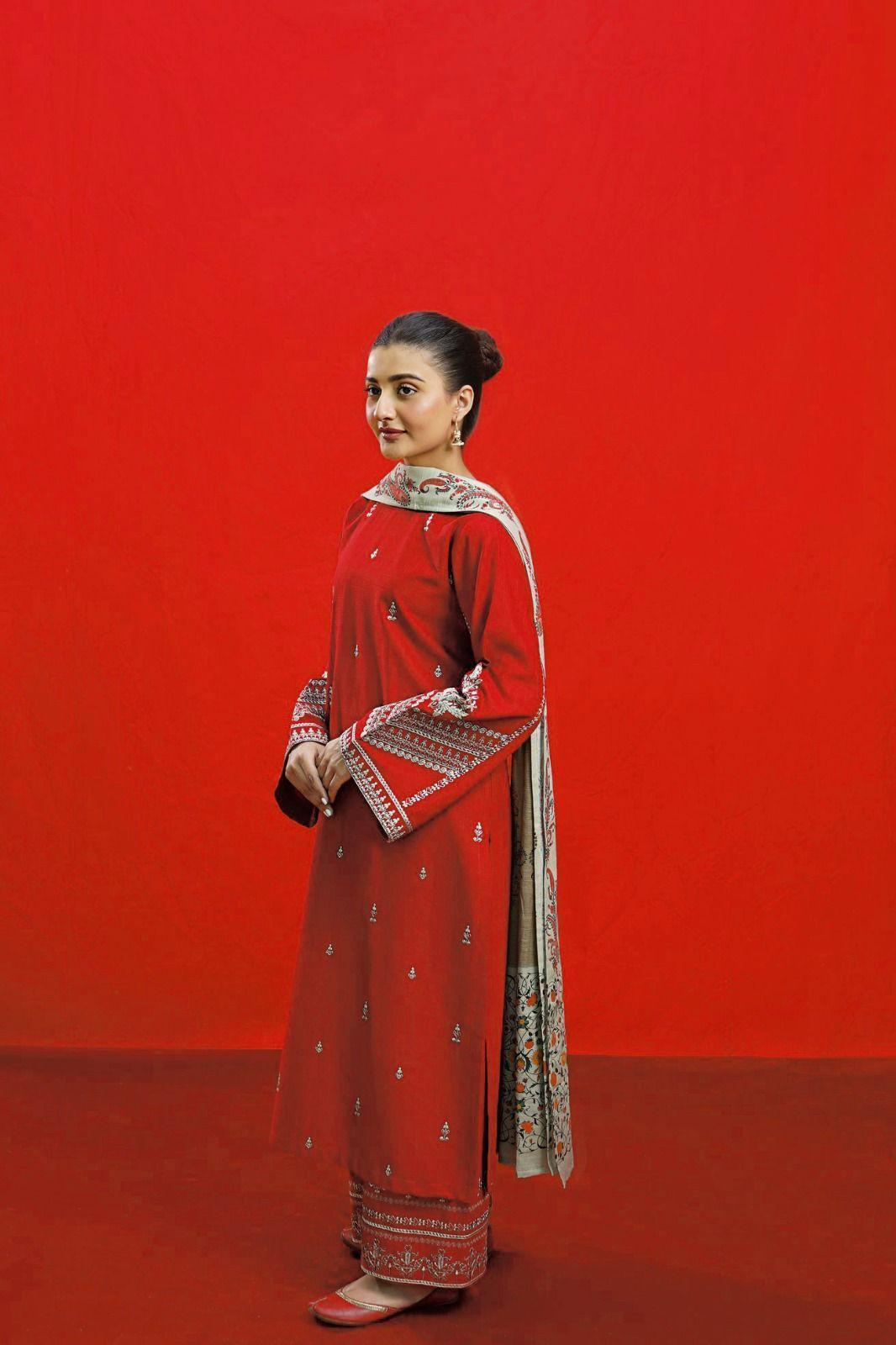 Women's Unstitched Suits